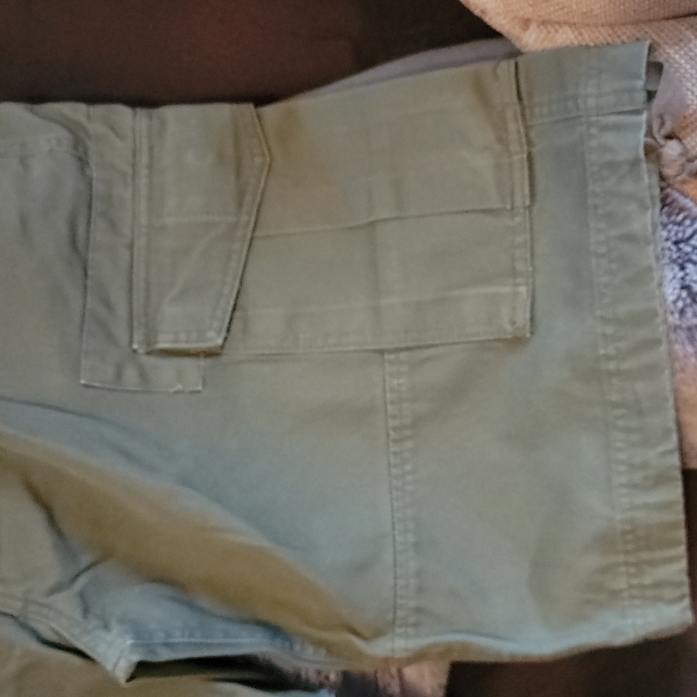 Shorts - Picture 3 of 7